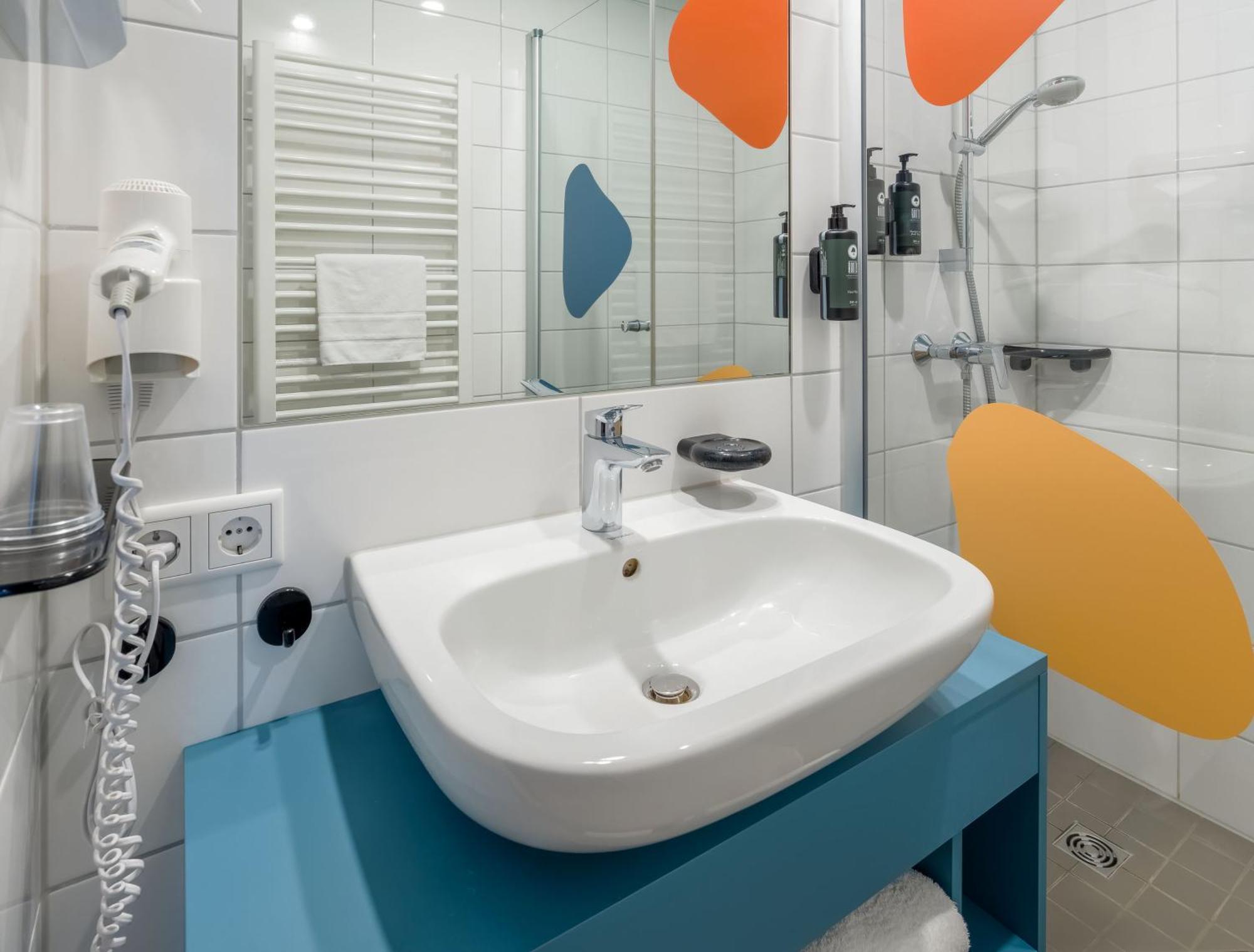 Ramada Encore By Wyndham Messe 3* Munich